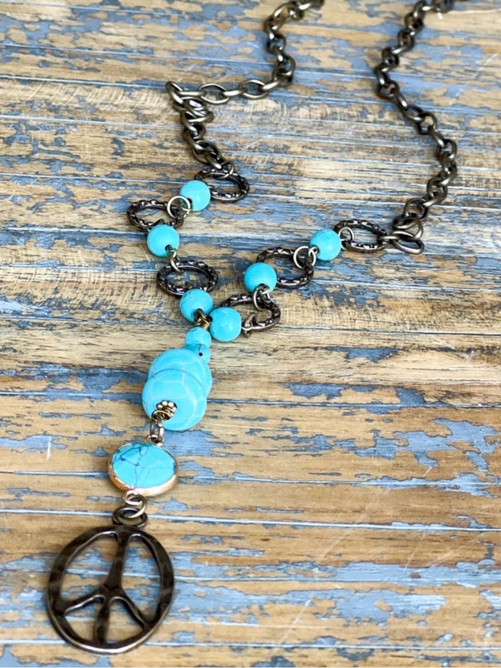 Chandler Turquoise Peace Necklace ✌️ ✨